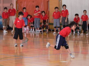 アロンジュニア