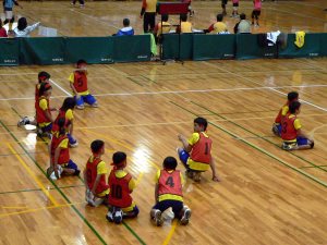 試合開始