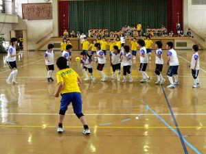 vs 中新田