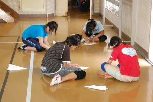 紙飛行機大会