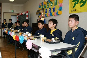 真剣に聞く